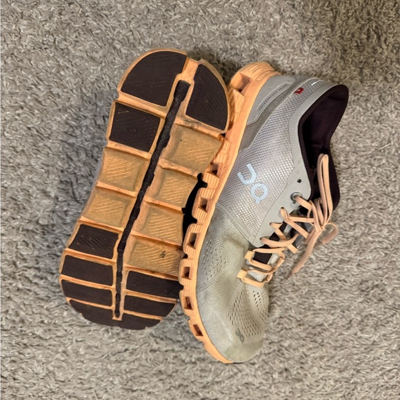 ON Cloud X Training Shoe 9.5 Silver/Almond - Picture 7 of 9